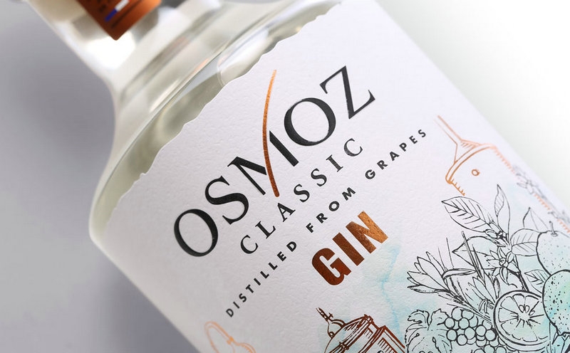 松子酒包裝設計,結(jié)合現(xiàn)代和傳統(tǒng)，添加了一點&ldquo;手工設計