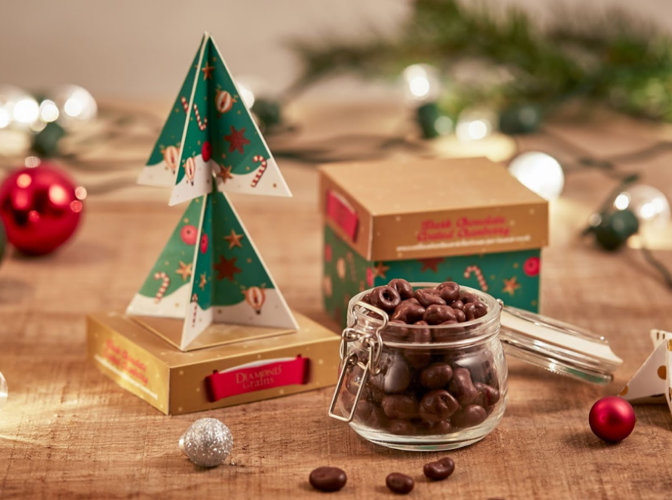 巧克力盒化身圣誕樹！包裝結構創意為顧客帶來的驚喜體驗