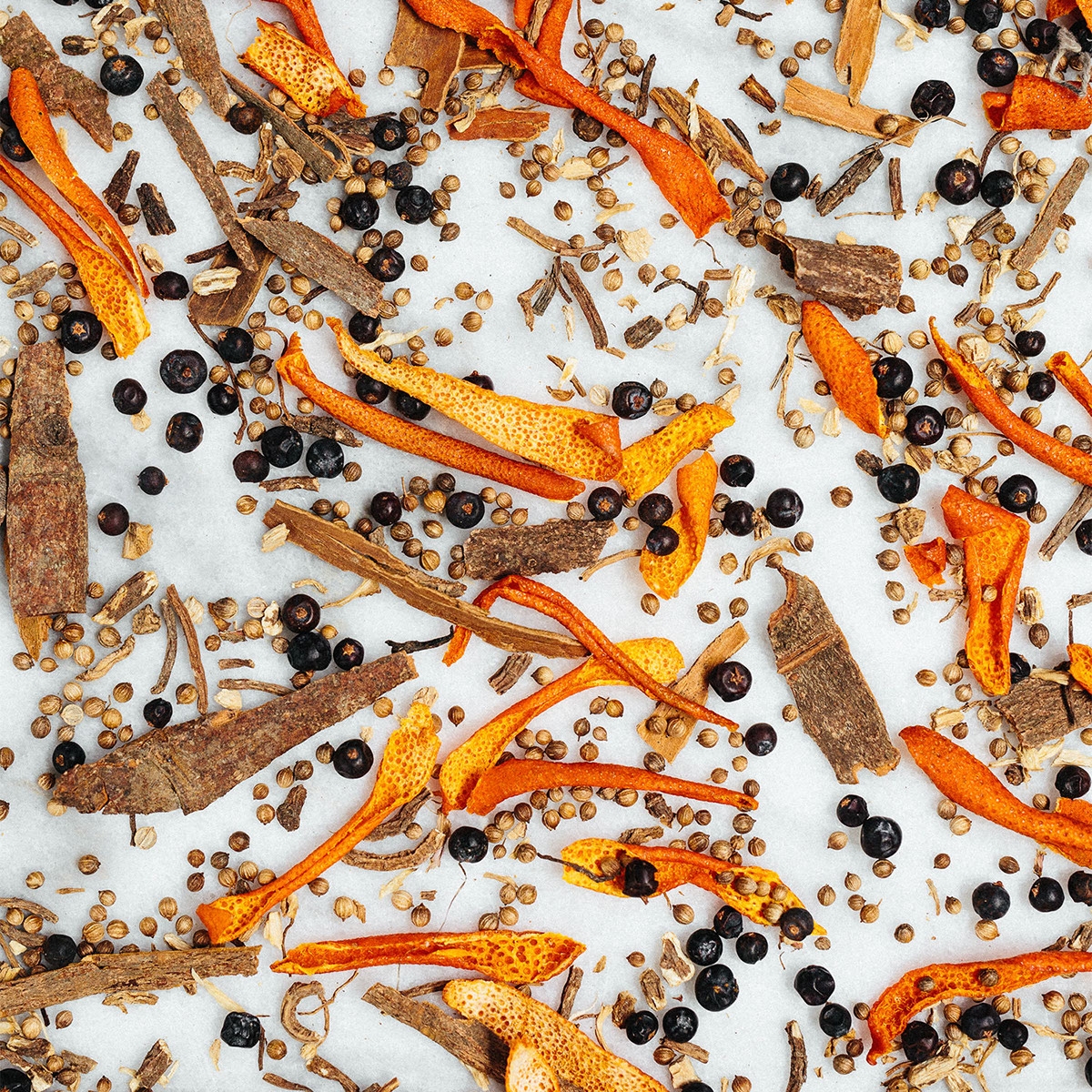 經典海角干燥風格，淡淡的柑橘味白酒包裝設計