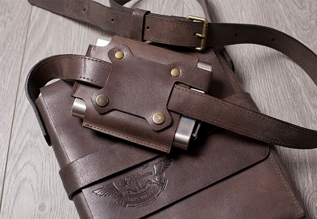 銀行圣誕禮物-郵票與皮革產(chǎn)品包裝盒設計