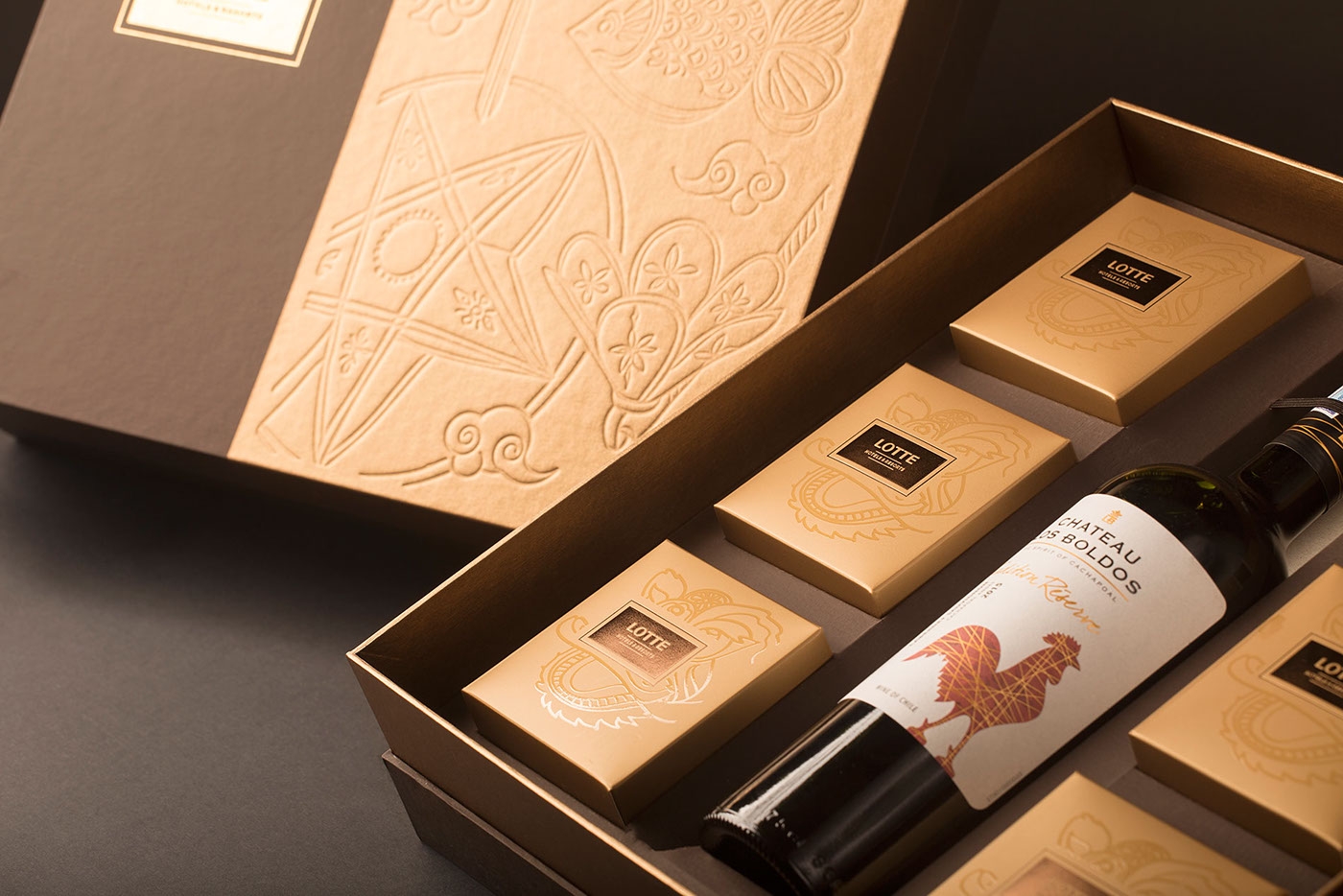 樂天度假酒店的中秋月餅禮盒包裝設(shè)計(jì)