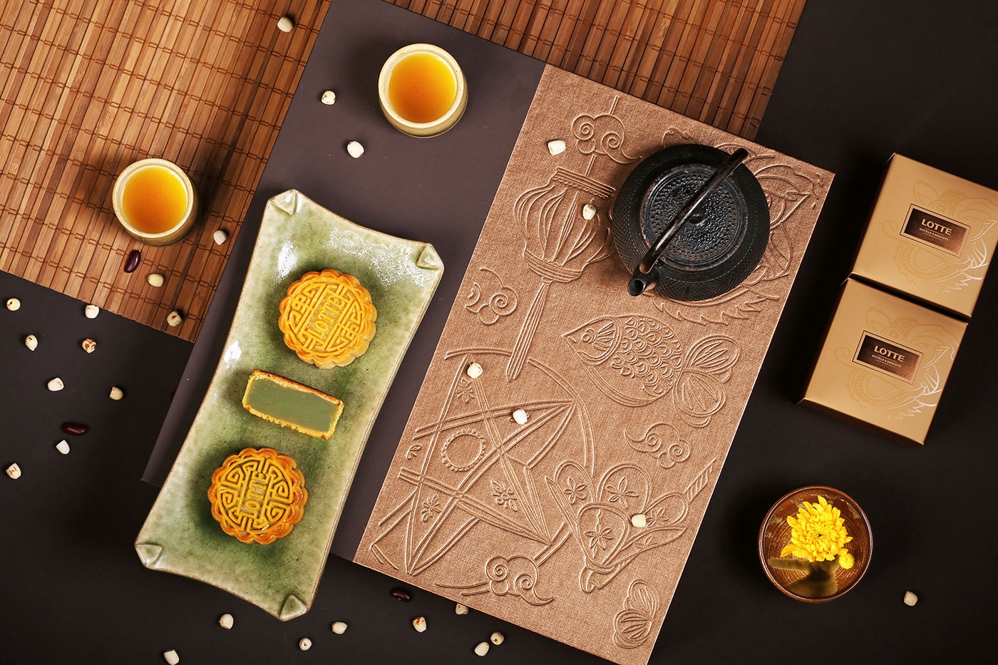 樂天度假酒店的中秋月餅禮盒包裝設(shè)計(jì)