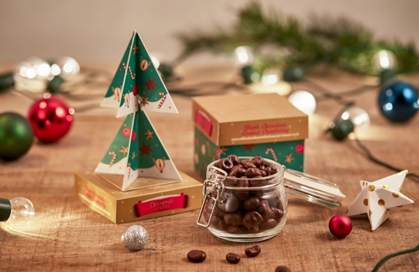 巧克力盒化身圣誕樹！包裝結構創意為顧客帶來的驚喜體驗