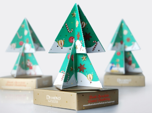 巧克力盒化身圣誕樹！包裝結構創意為顧客帶來的驚喜體驗